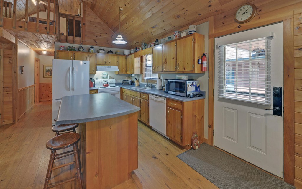 380 Bear Foot Drive Property Photo 2