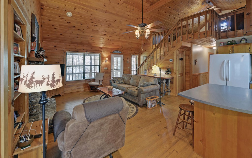 380 Bear Foot Drive Property Photo 6