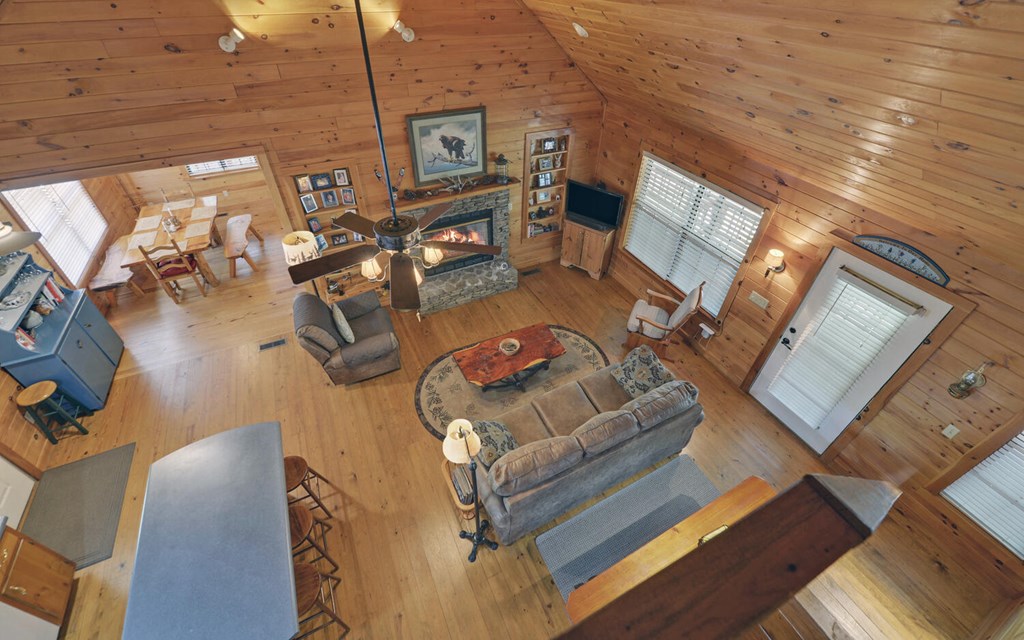 380 Bear Foot Drive Property Photo 8