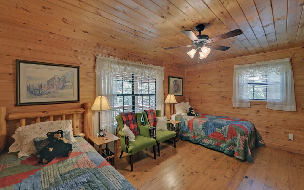 380 Bear Foot Drive Property Photo 13