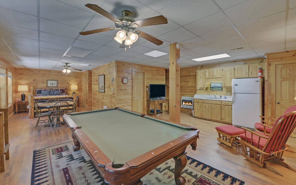 380 Bear Foot Drive Property Photo 24