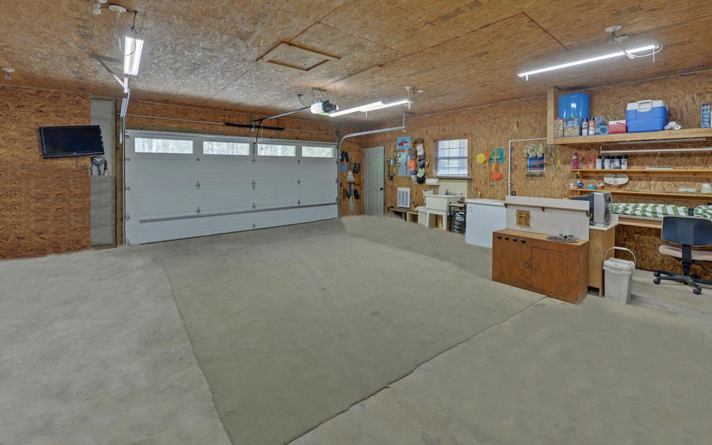 380 Bear Foot Drive Property Photo 39
