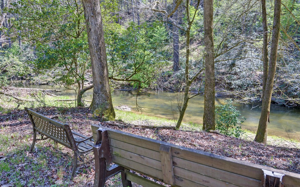 380 Bear Foot Drive Property Photo 42