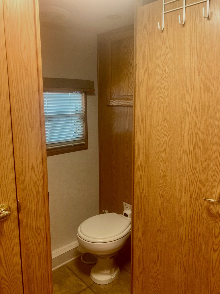 1112 Creekside Drive Property Photo 13