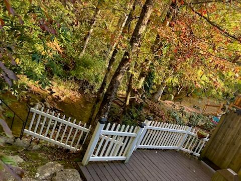 1112 Creekside Drive Property Photo 16