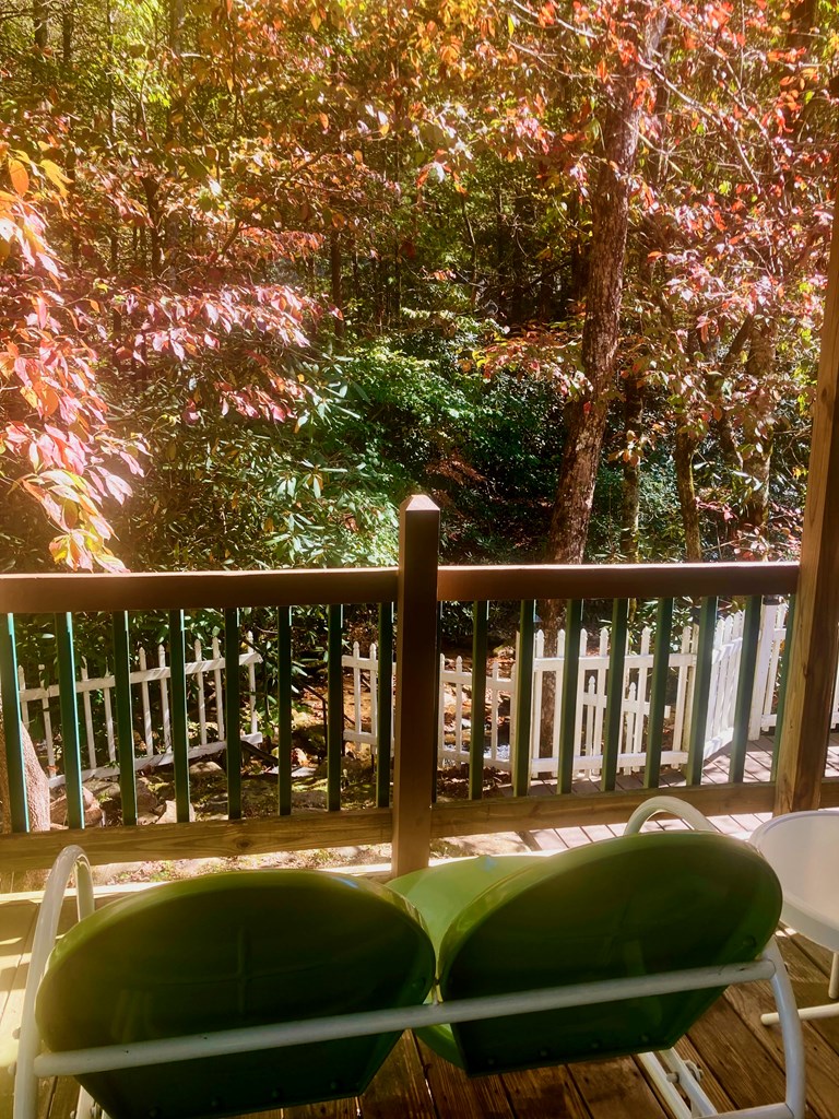 1112 Creekside Drive Property Photo 21