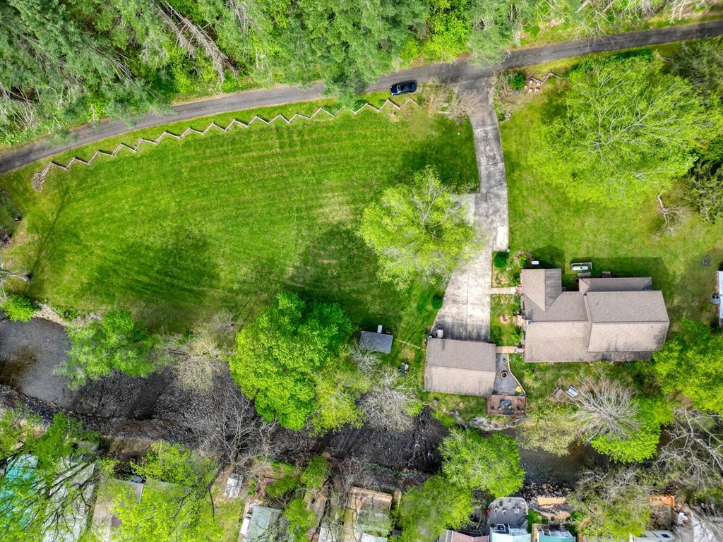 1908 Riverside Drive Property Photo 73