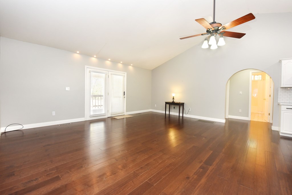 1171 Garrett Circle Property Photo 8
