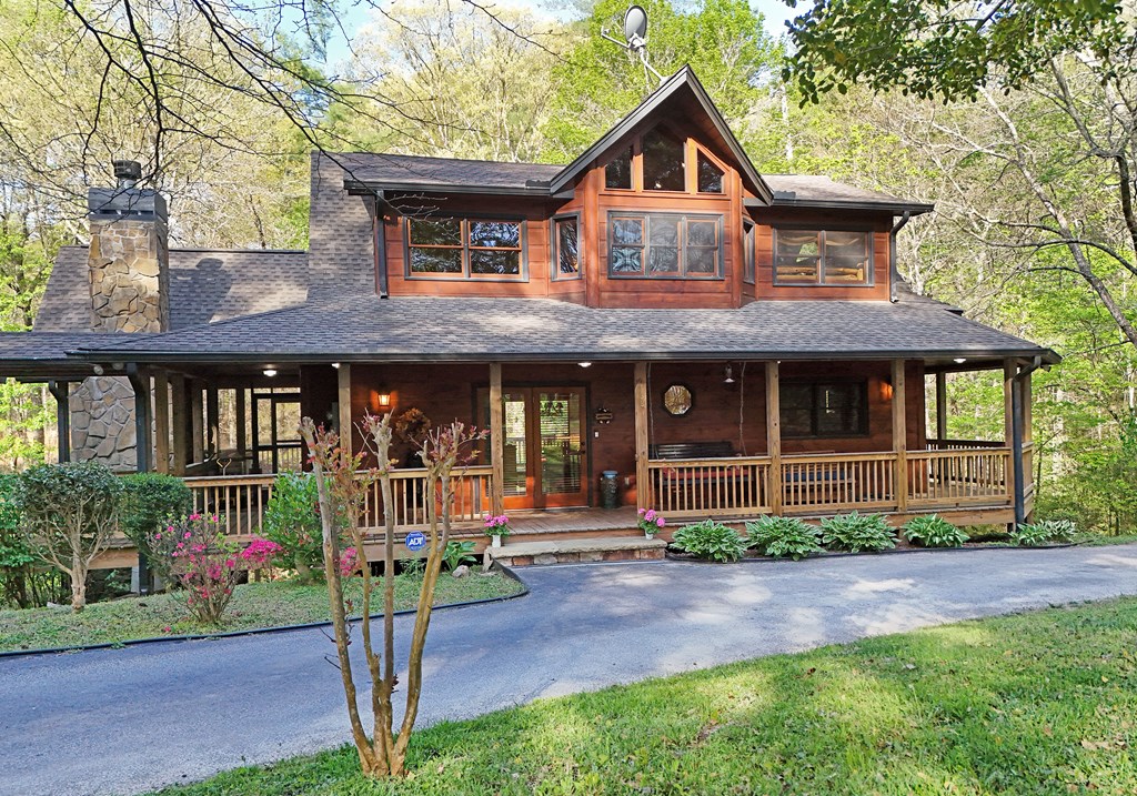 139 Deer Trail Property Photo 4