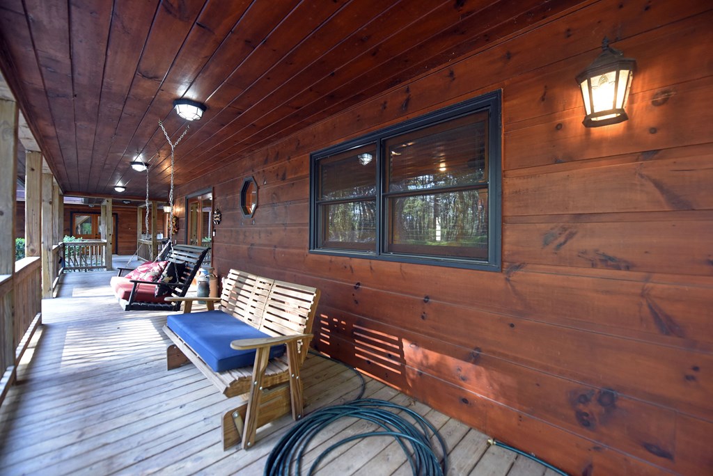 139 Deer Trail Property Photo 11
