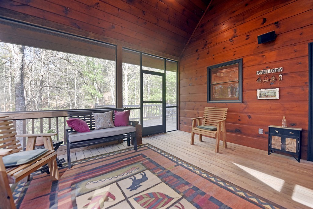 139 Deer Trail Property Photo 14
