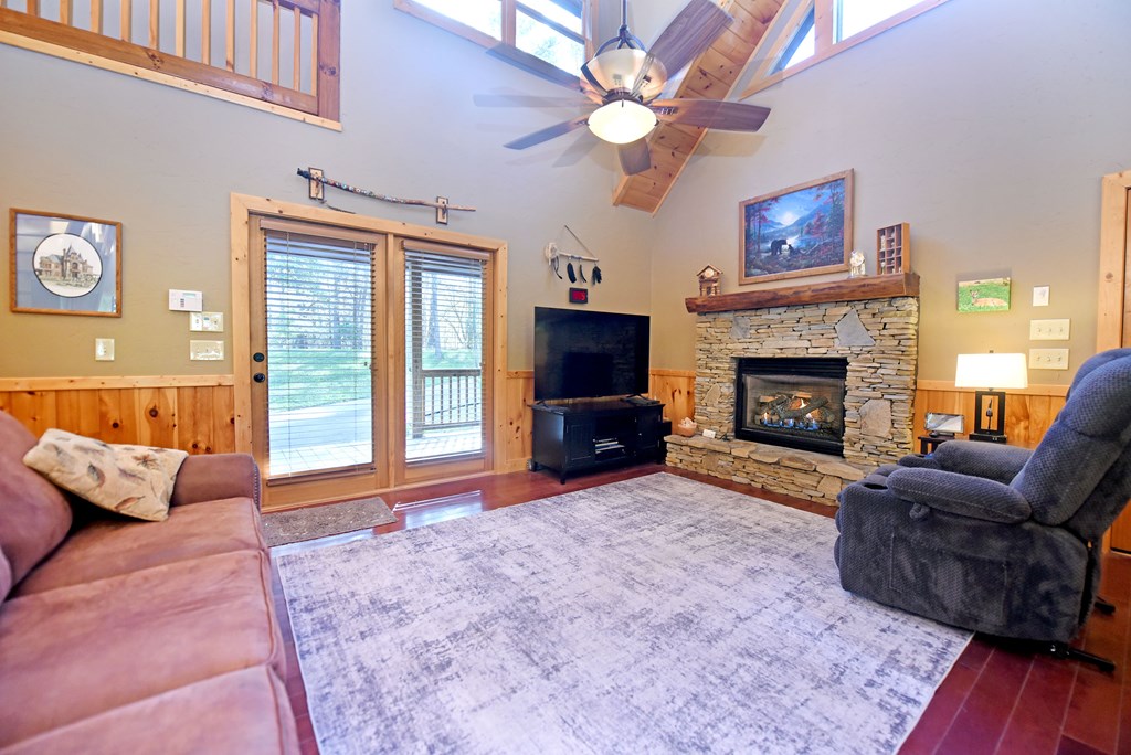 139 Deer Trail Property Photo 17