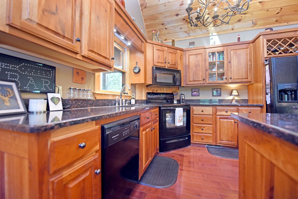 139 Deer Trail Property Photo 21