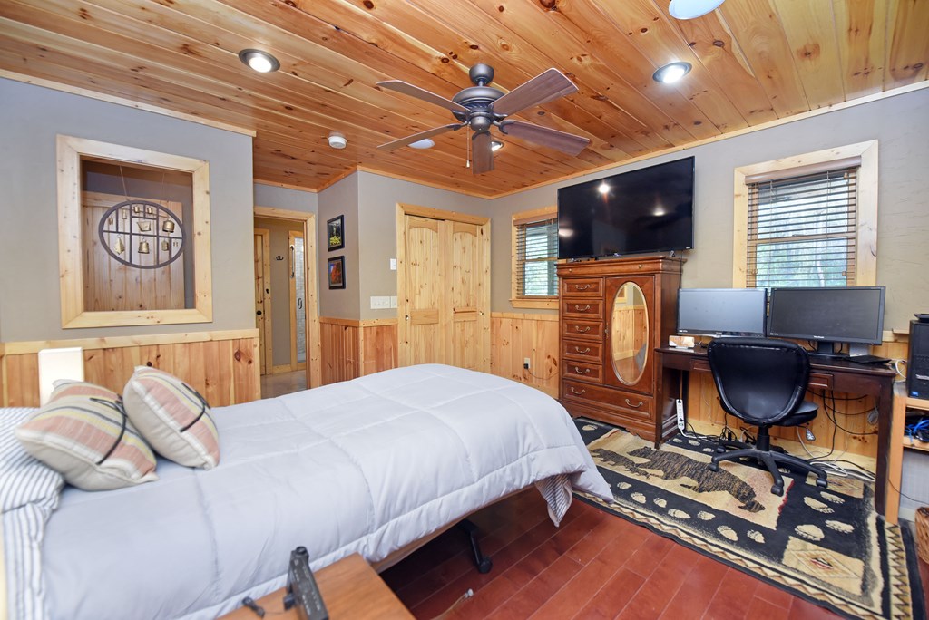 139 Deer Trail Property Photo 27