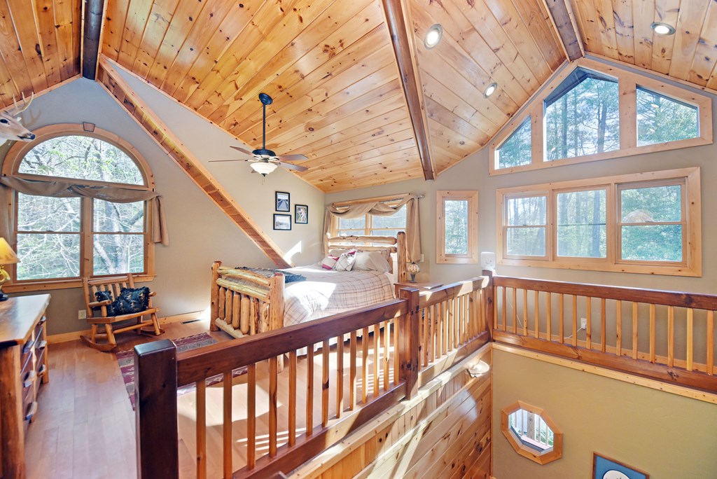 139 Deer Trail Property Photo 32
