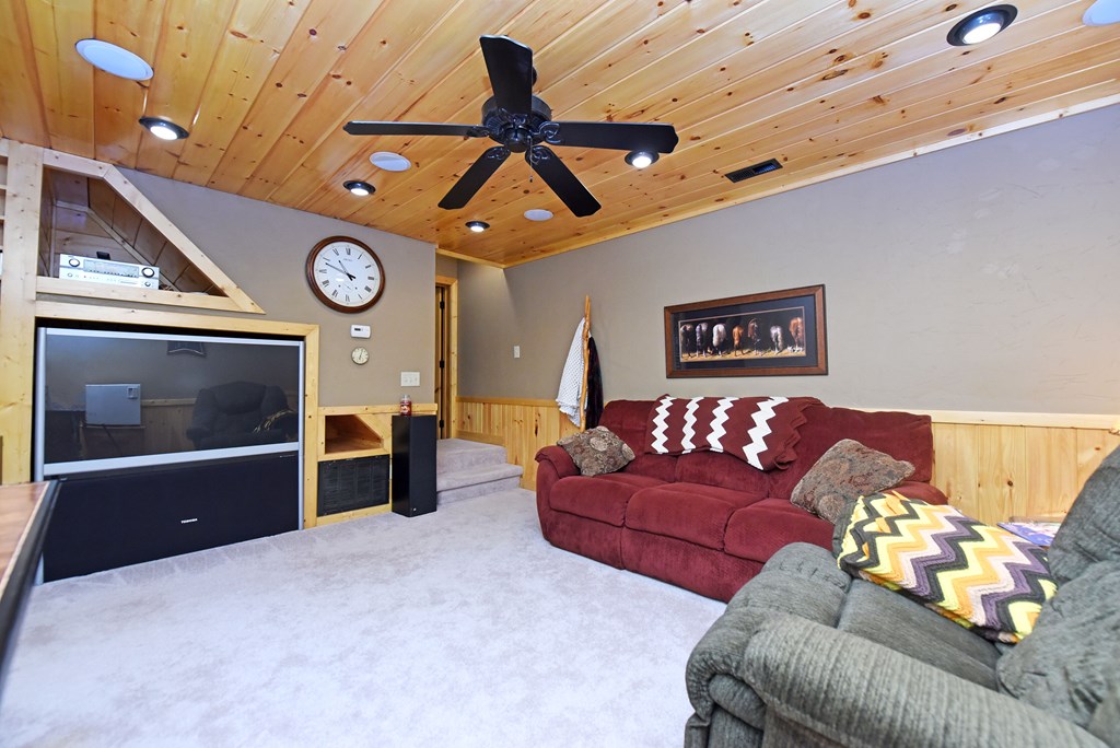 139 Deer Trail Property Photo 38