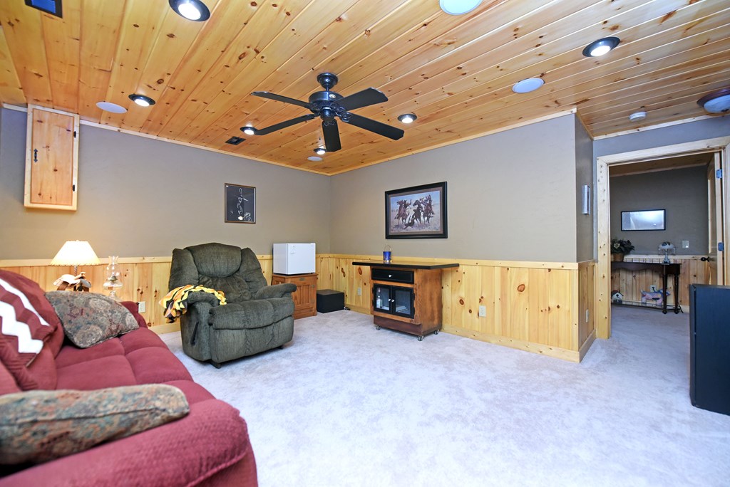 139 Deer Trail Property Photo 39