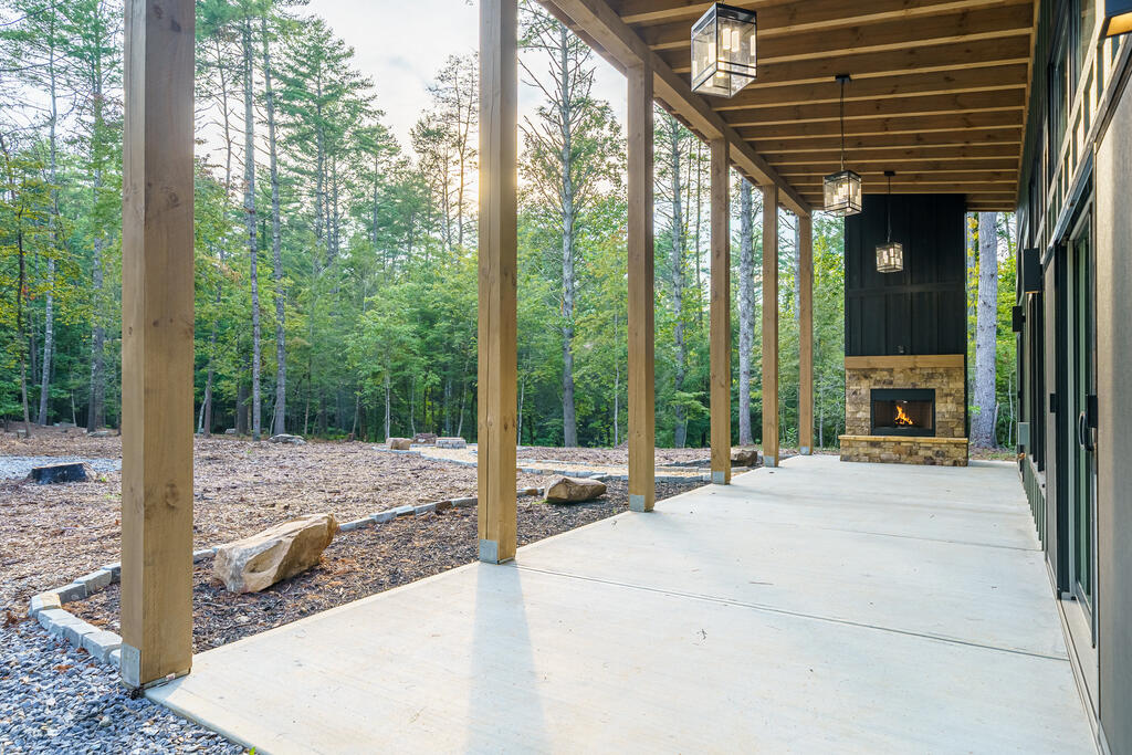 561 Woodland Trail Property Photo 6