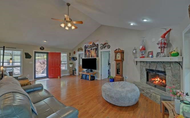95 Windjammer Drive Property Photo 8