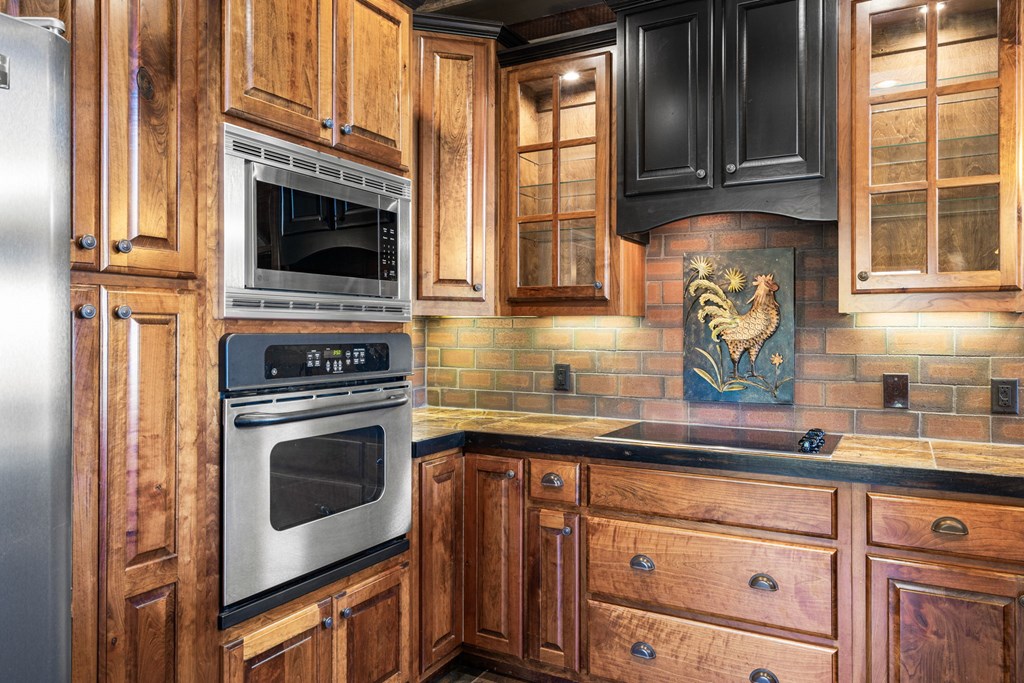 1689 Long Ridge Road Property Photo 15