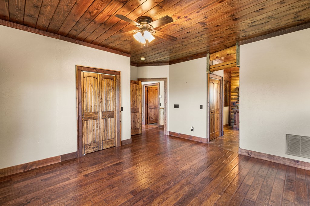 1689 Long Ridge Road Property Photo 26