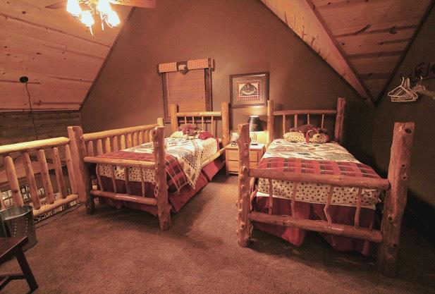 1689 Long Ridge Road Property Photo 33