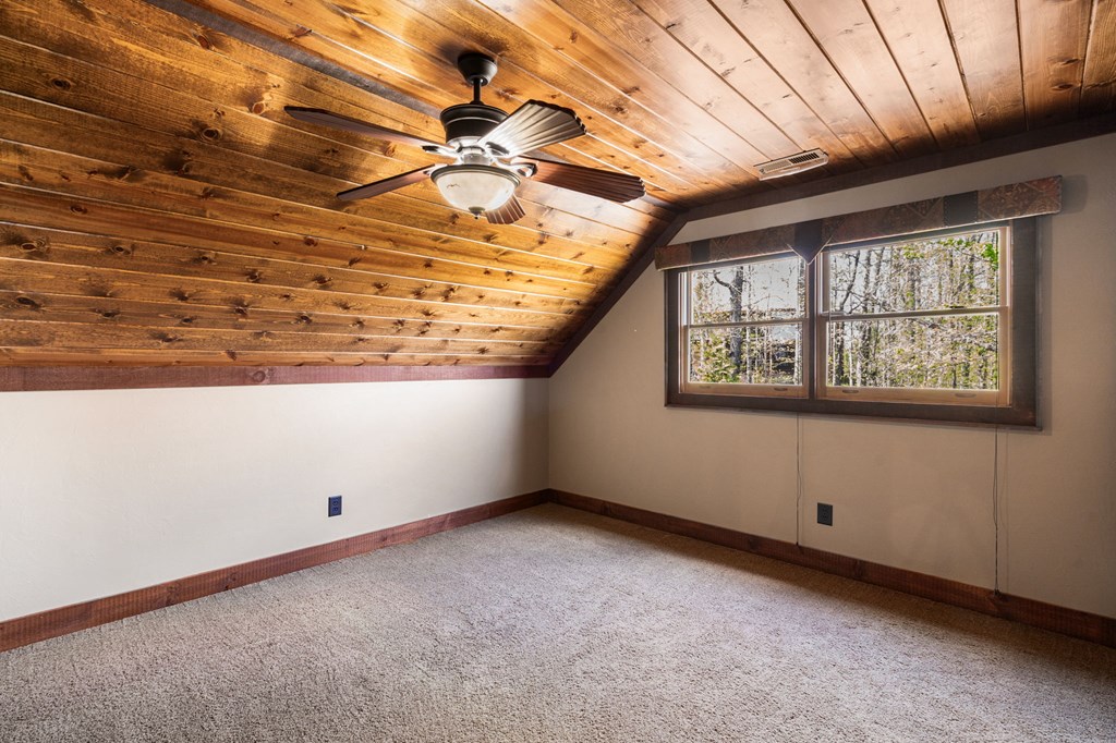1689 Long Ridge Road Property Photo 35