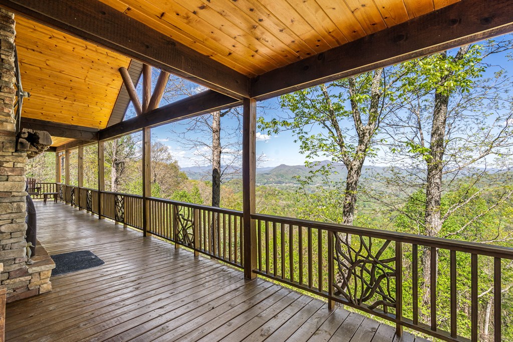 1689 Long Ridge Road Property Photo 44