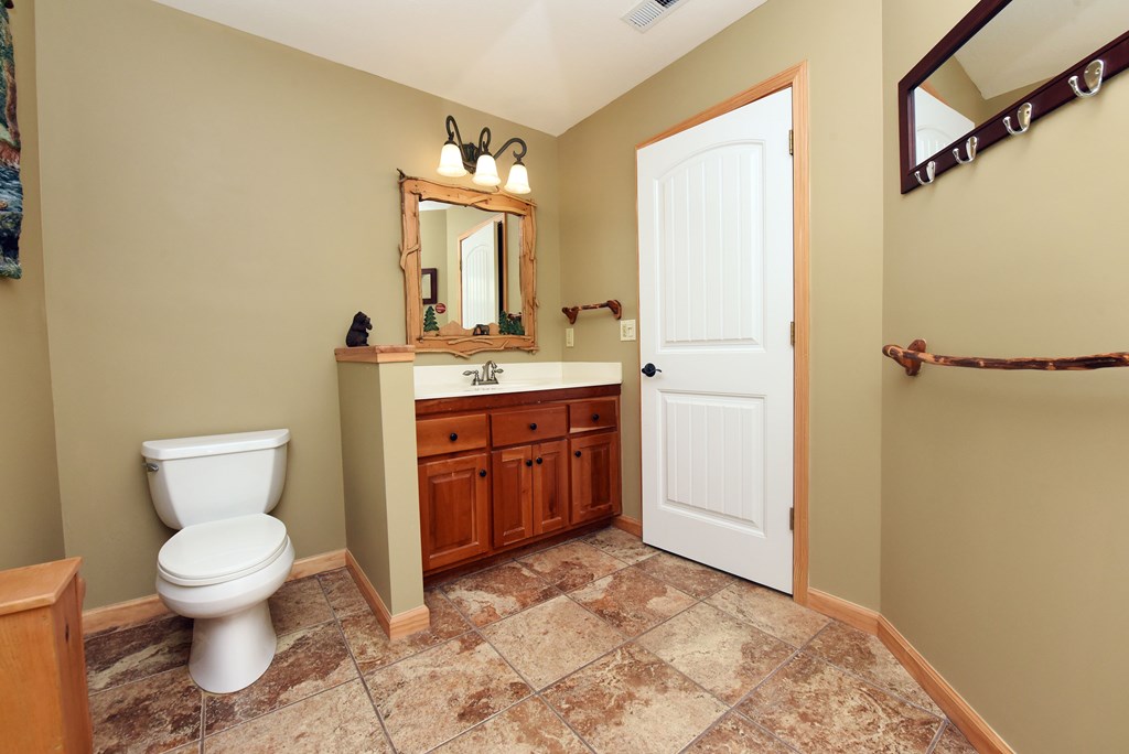 1929 Lakeview Summit Drive Property Photo 52