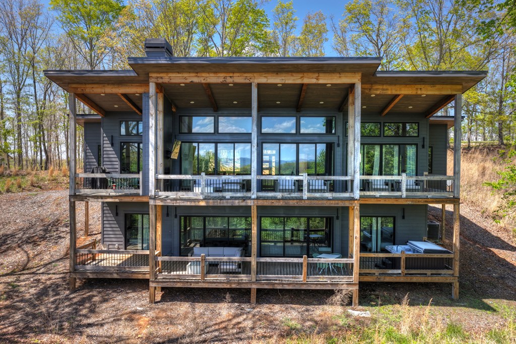 315 Blue Berry Ridge Property Photo 3