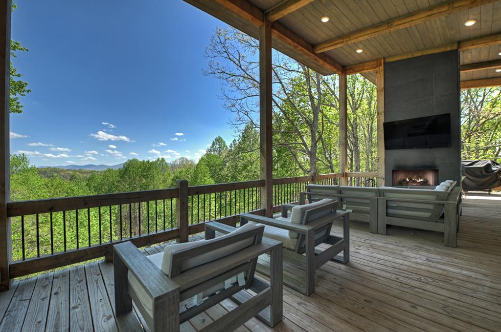 315 Blue Berry Ridge Property Photo 32