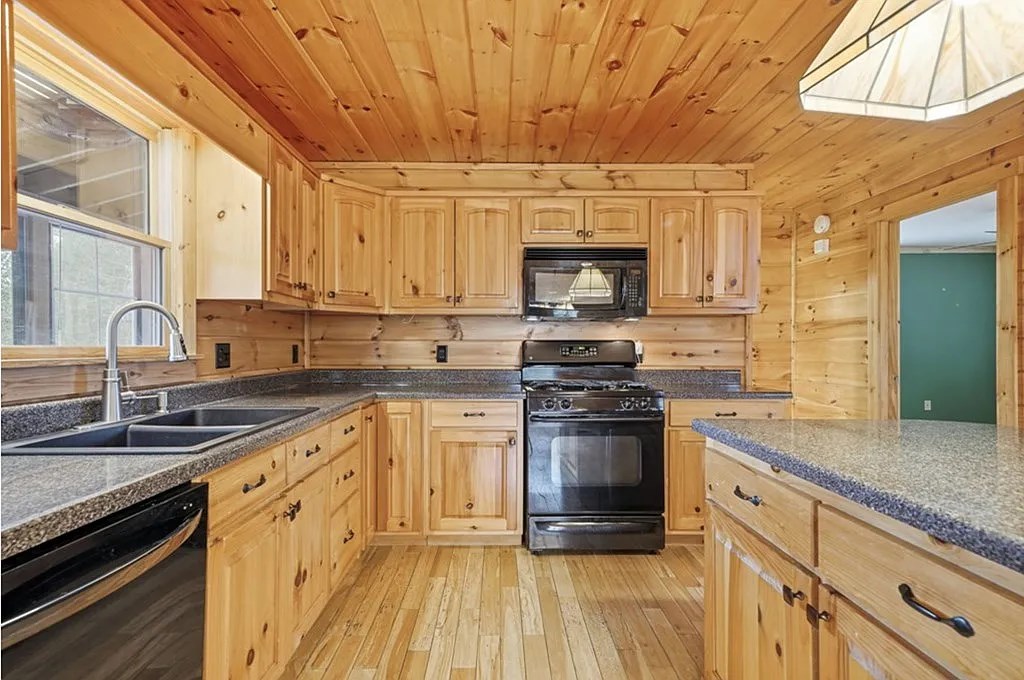 388 Palisade Drive Property Photo 12