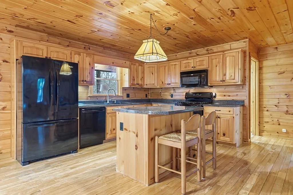 388 Palisade Drive Property Photo 13
