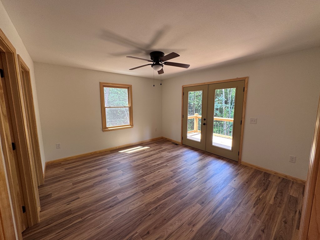 109 Chestnut Oaks Drive Property Photo 17