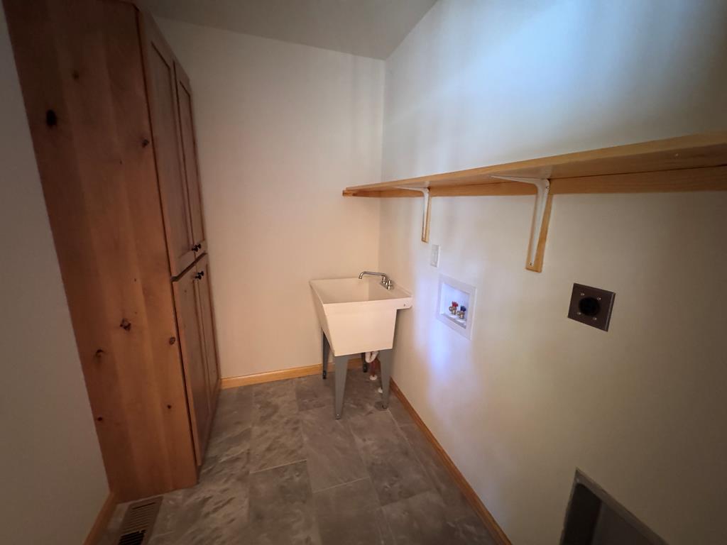 109 Chestnut Oaks Drive Property Photo 25