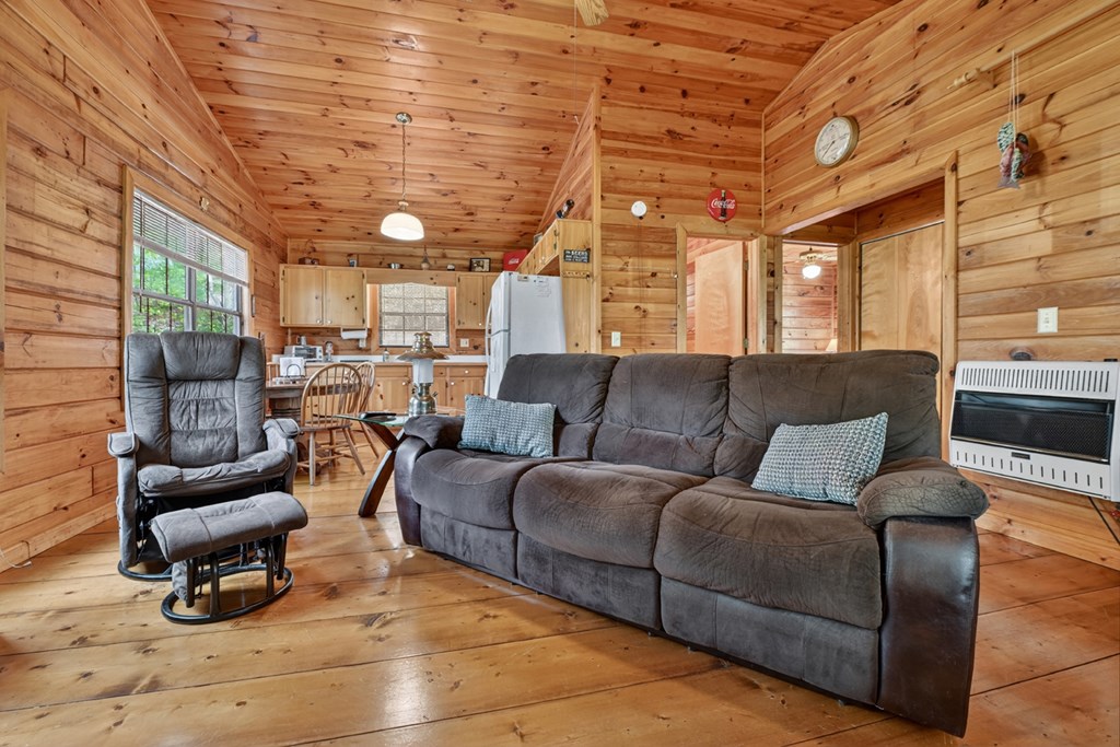 660 Ripshin Mountain Road Property Photo 3