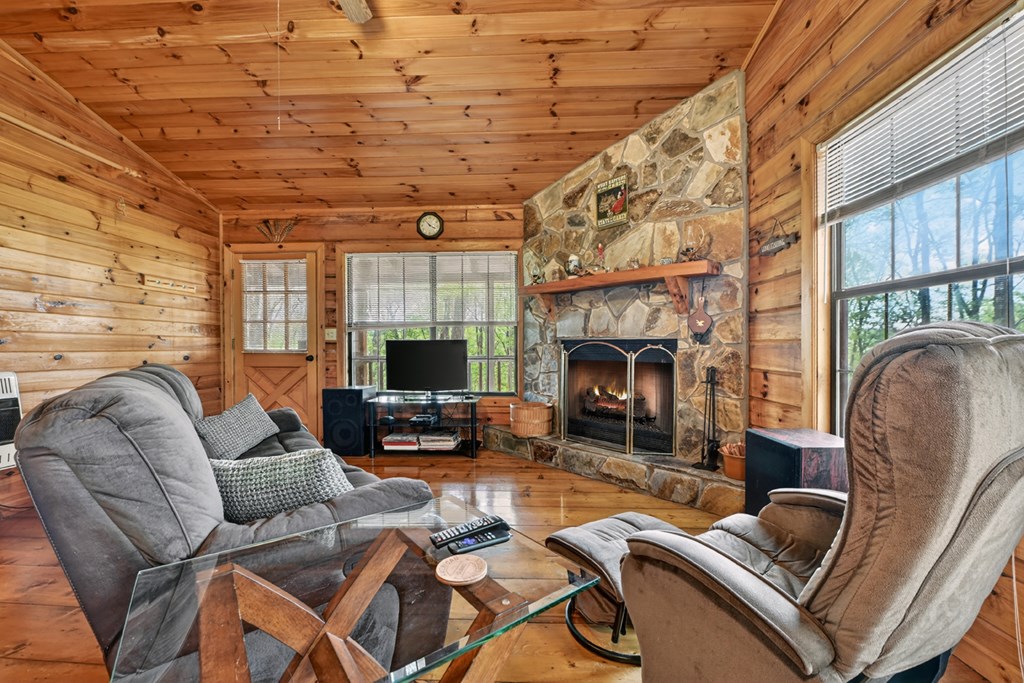 660 Ripshin Mountain Road Property Photo 4