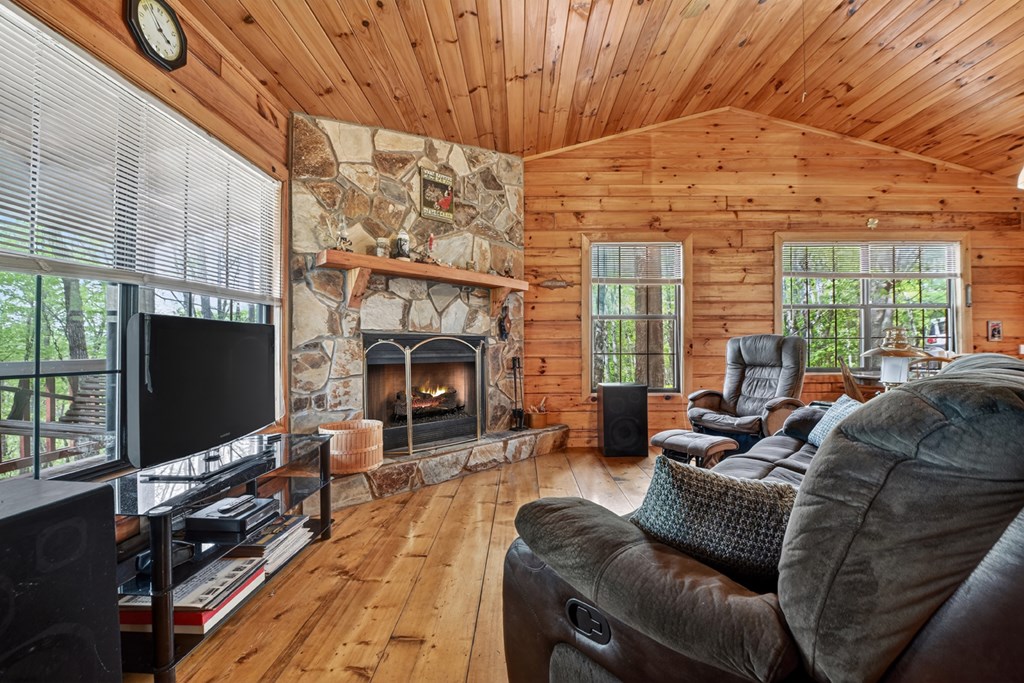 660 Ripshin Mountain Road Property Photo 5