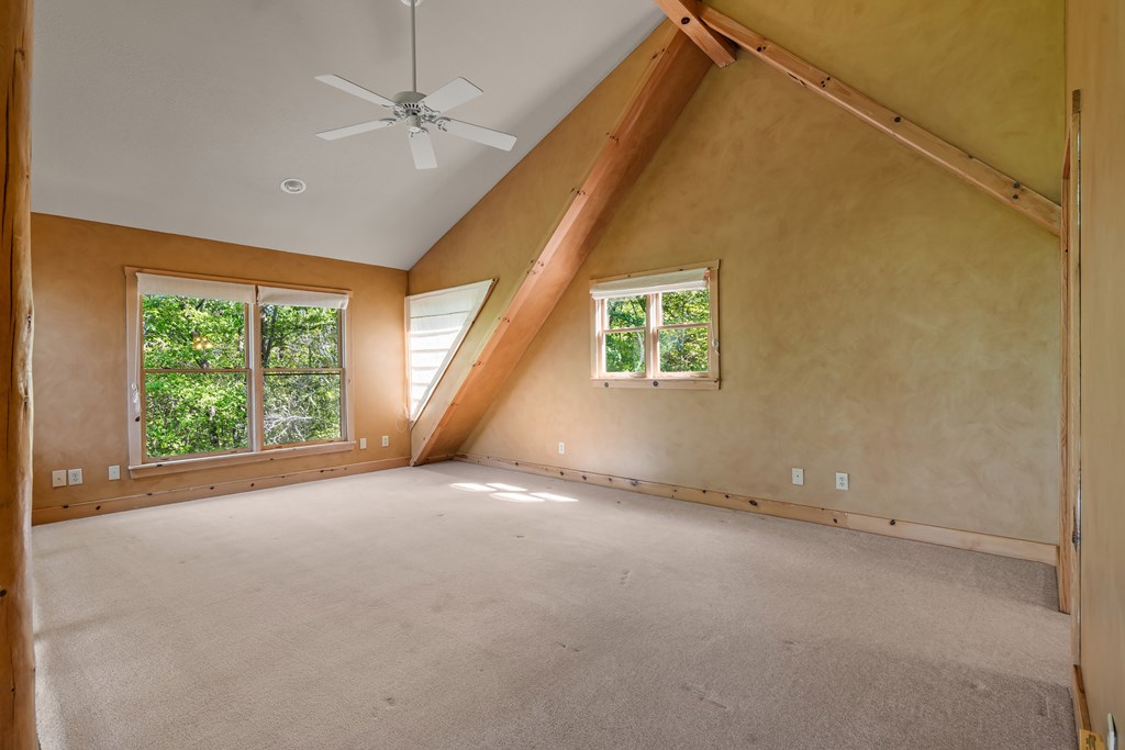 410 Falling Springs Property Photo 9