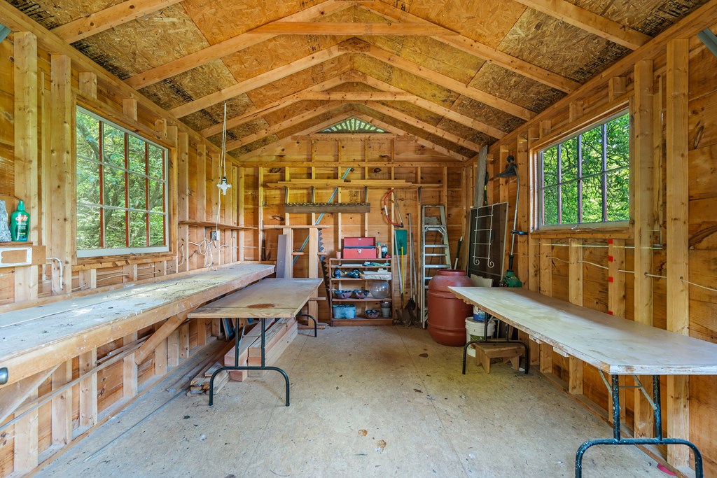 410 Falling Springs Property Photo 48