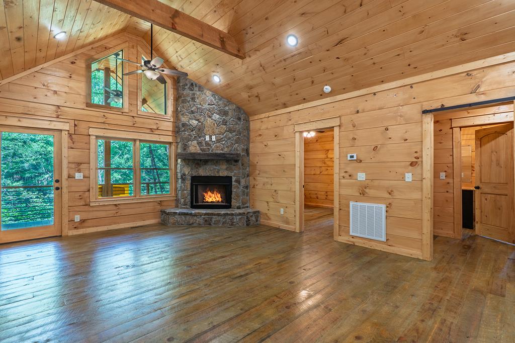 122 Laurel Creek Trail Property Photo 6