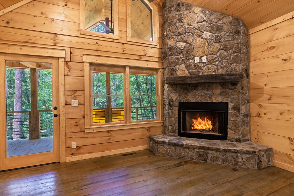 122 Laurel Creek Trail Property Photo 7