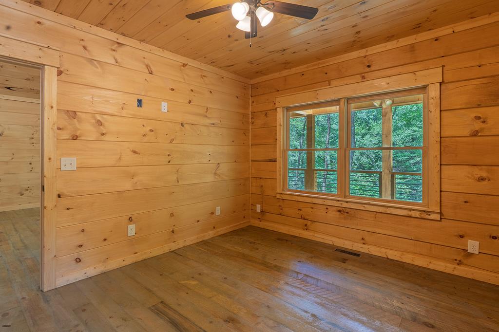 122 Laurel Creek Trail Property Photo 28