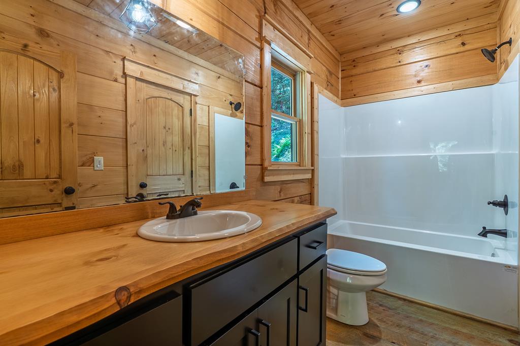 122 Laurel Creek Trail Property Photo 29