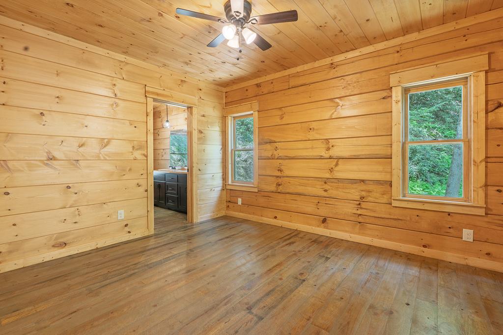 122 Laurel Creek Trail Property Photo 31
