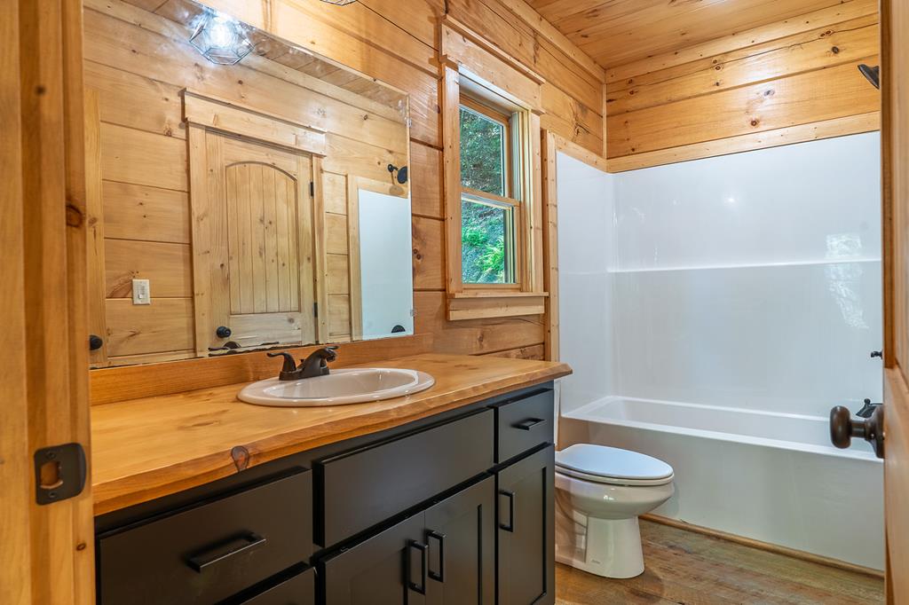 122 Laurel Creek Trail Property Photo 32