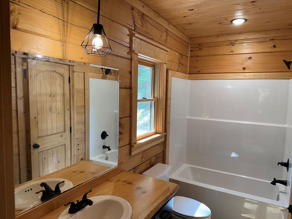 122 Laurel Creek Trail Property Photo 54