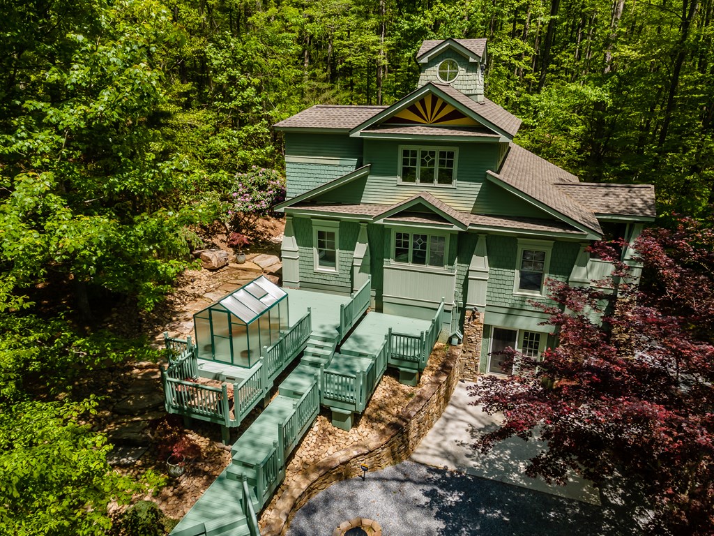 8954 Doublehead Gap Road Property Photo 4