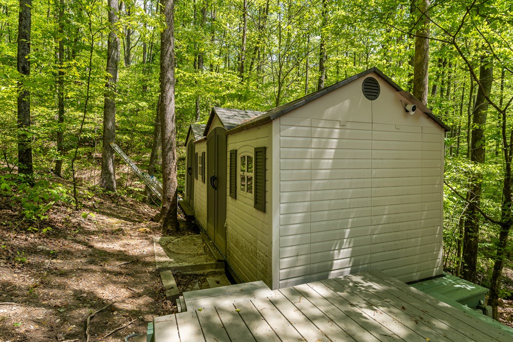 8954 Doublehead Gap Road Property Photo 11