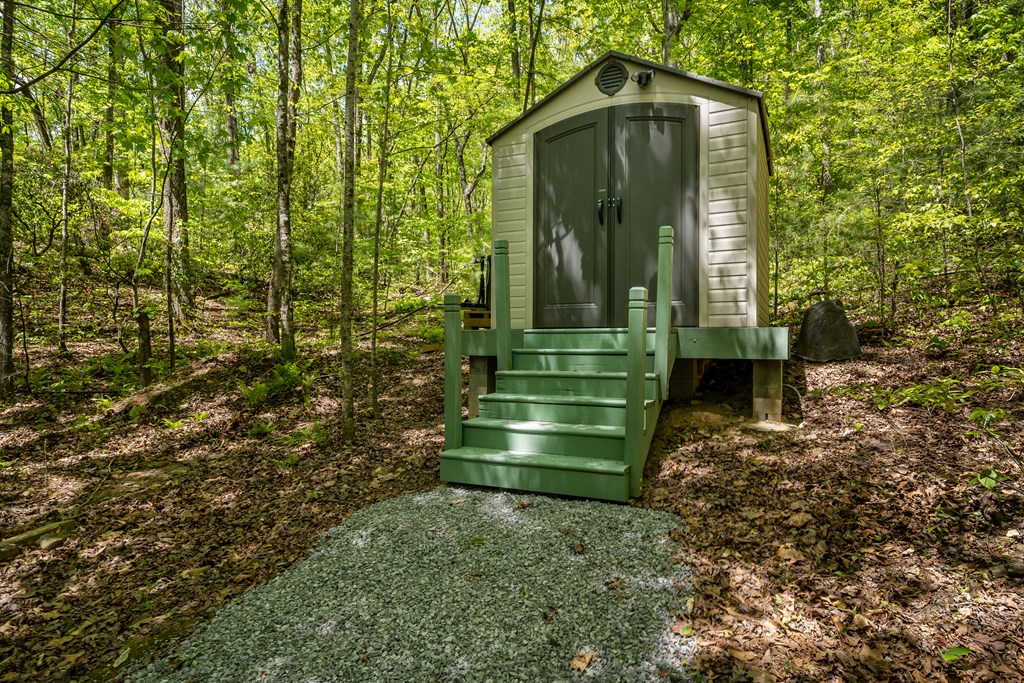 8954 Doublehead Gap Road Property Photo 12